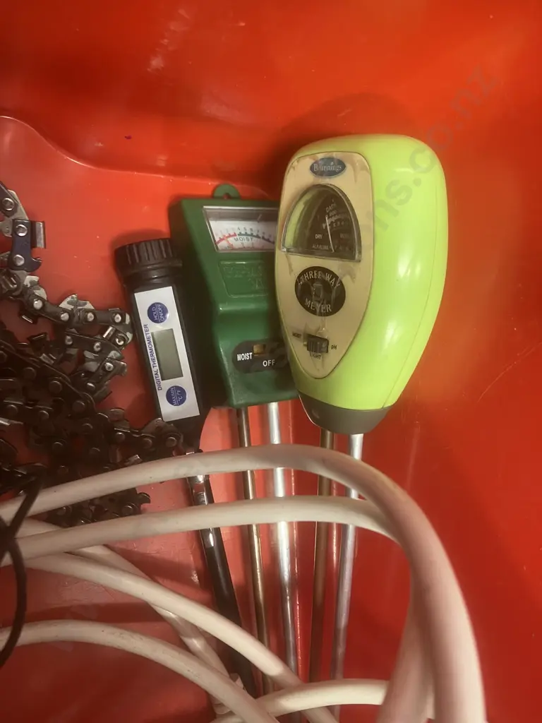 Red Bin - Lawn Seed, Gallagher Live Fence Indicator, Moisture Meters Etc Image 1++