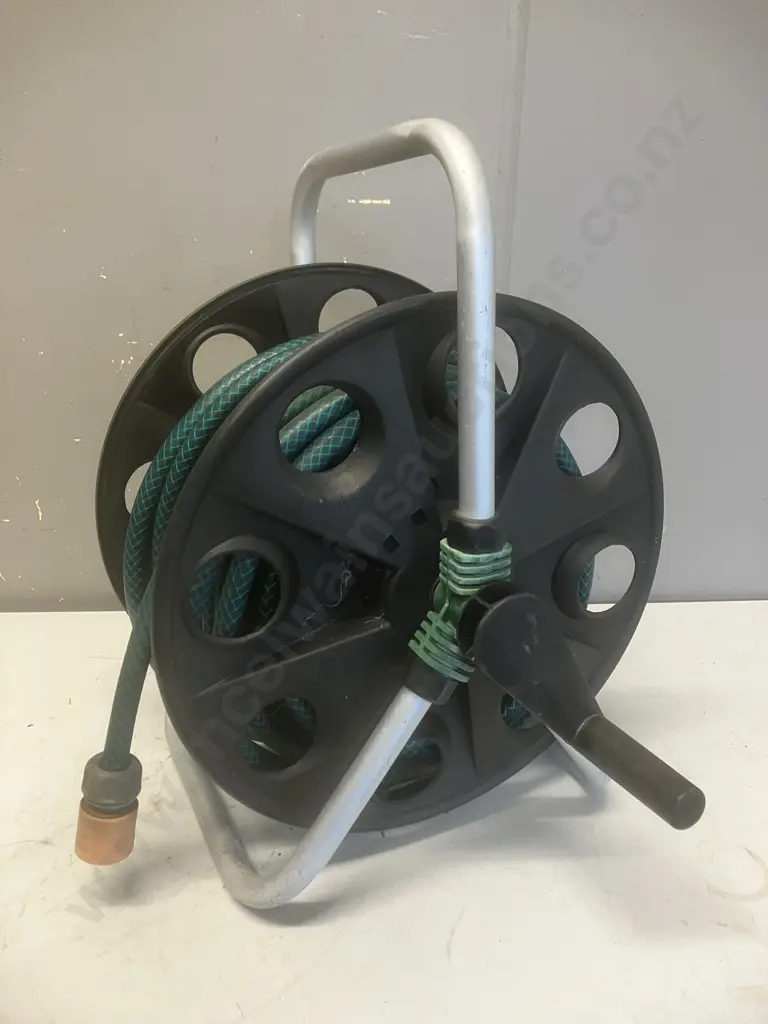 Garden Hose & Reel Image 1++