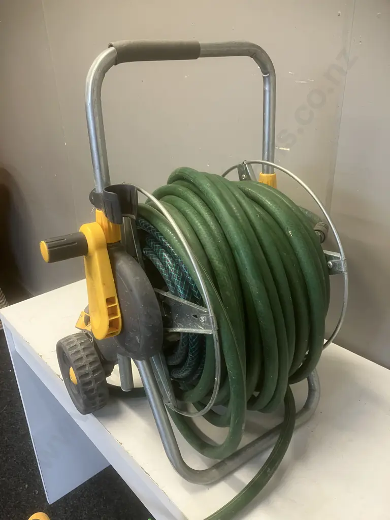 Hozelock Reel & Hose Image 1++