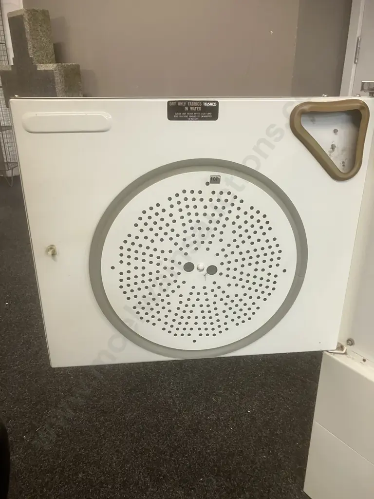 Vintage Fisher & Paykel Whiteway 405 Clothes Dryer Image 1++