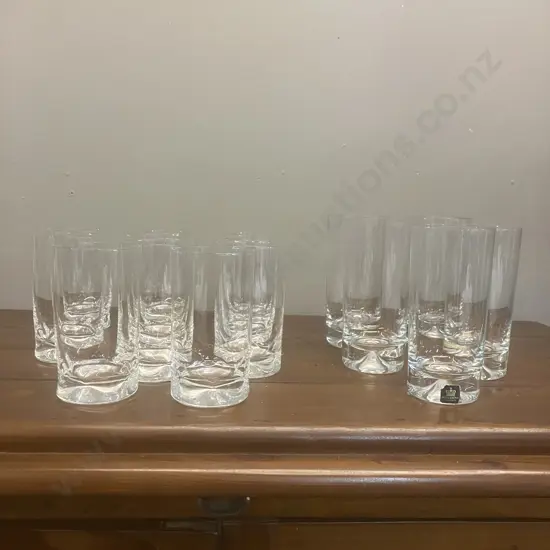 Royal Krona Sweden Glasses x 15