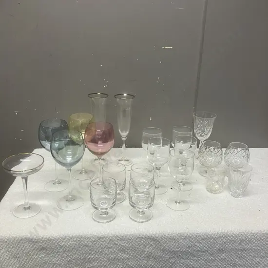 Box Lot Assorted Glassware