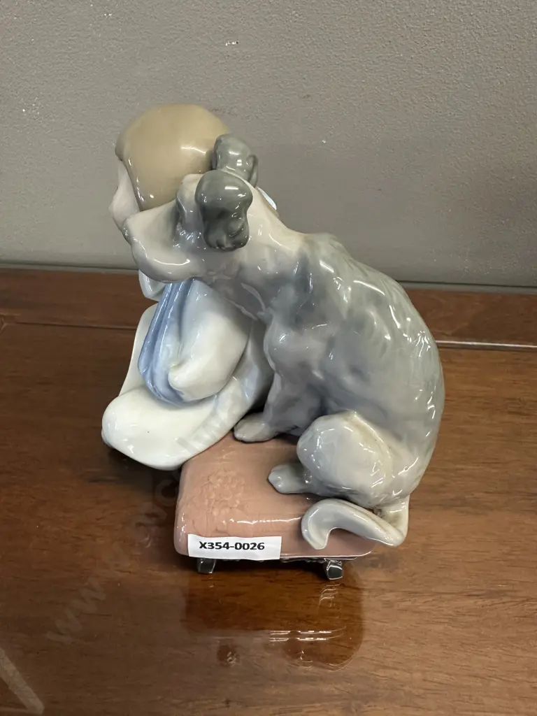 Lladro "We Cant Play" Porcelain Figurine (#5706), Issued 1990 Retired 1998. H15cm. Image 1++
