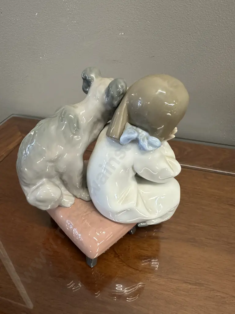 Lladro "We Cant Play" Porcelain Figurine (#5706), Issued 1990 Retired 1998. H15cm. Image 1++