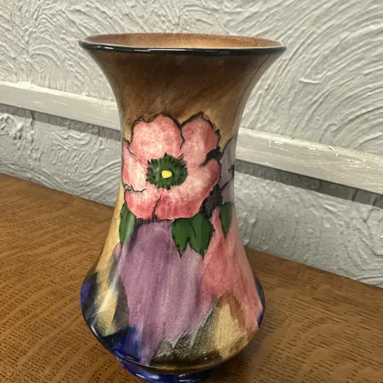 Art Deco H&K Tunstall 'Anemone' Vase H17cm.
