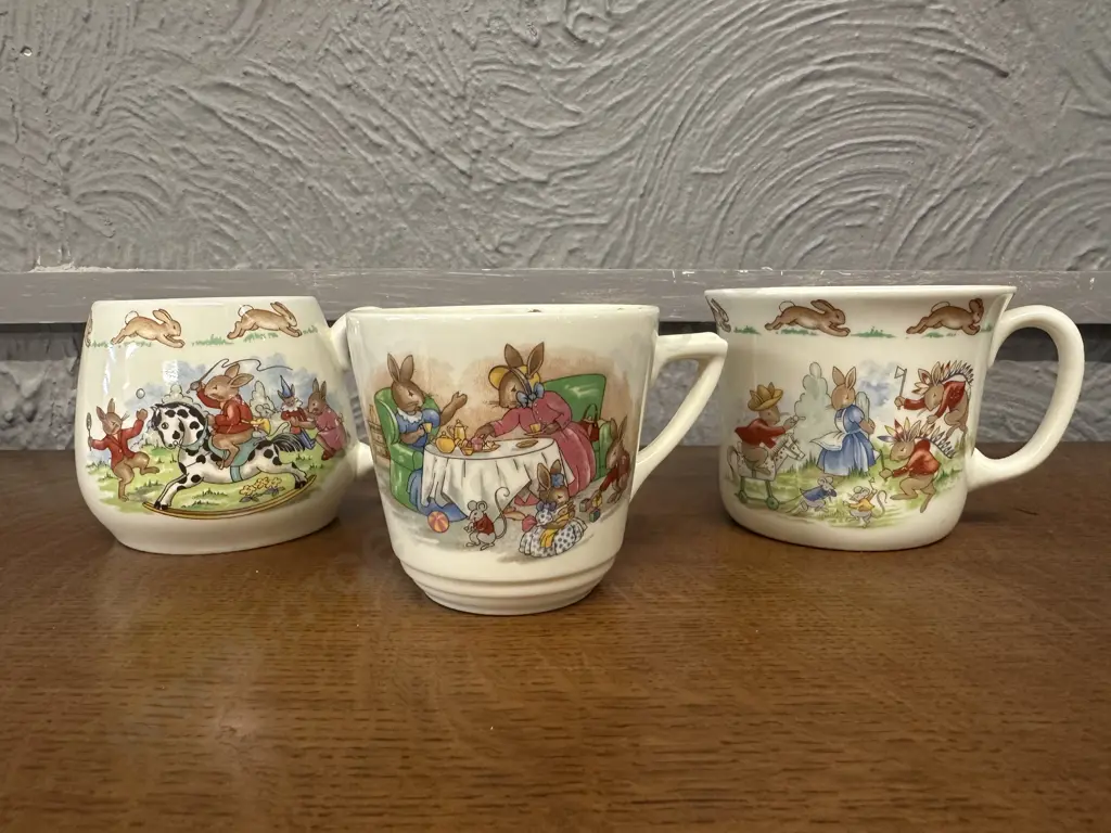 Vintage Royal Doulton Bunnykins Mugs & Cup Image 1++