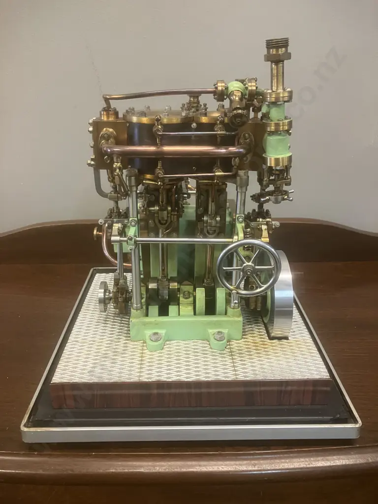 Two-Cylinder Marine Launch Model Steam Engine With Glass Case. H32 W29 D27cm Image 1++