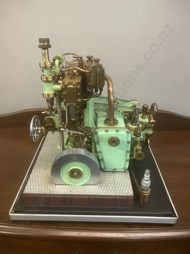 Two-Cylinder Marine Launch Model Steam Engine With Glass Case. H32 W29 D27cm Image 1++