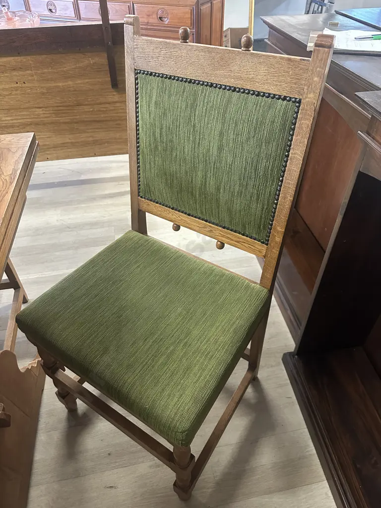 Vintage Art Deco Brutalist Oak Extension Dining Table With Six Green Upholstered Chairs Domed Detail Image 1++