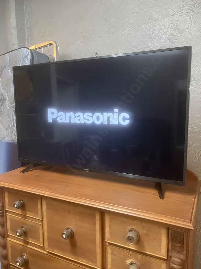 Panasonic TH-43JS610Z 43" Full HD LCD Android TV With Remote Control Image 1++