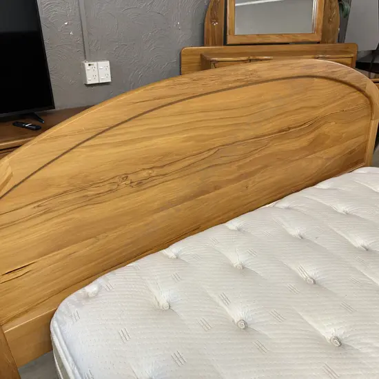 Rimu Queen Size Head Board H115 W180cm.