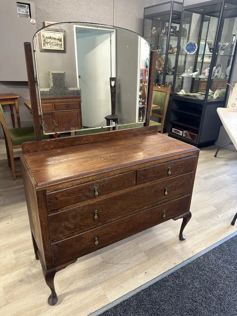 Antique Oak Dressing Table Four Drawers Bevelled Edge Mirror Drop Handles Cabriole Legs H149 W110 D44cm. Image 1++