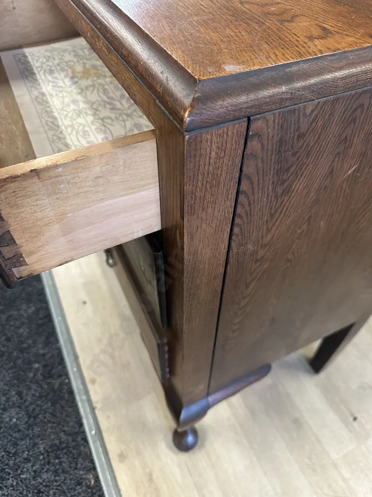 Antique Oak Dressing Table Four Drawers Bevelled Edge Mirror Drop Handles Cabriole Legs H149 W110 D44cm. Image 1++
