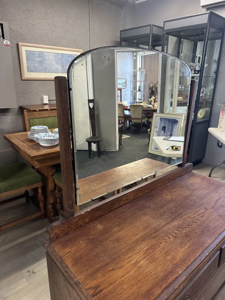 Antique Oak Dressing Table Four Drawers Bevelled Edge Mirror Drop Handles Cabriole Legs H149 W110 D44cm. Image 1++