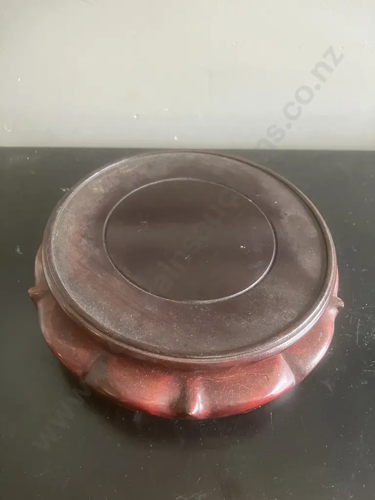 Chinese Carved Rosewood Lotus Form Vase Stand. 5 x 18cm With Round Wooden Victoria Station London 29cm Wall Clock Image 1++