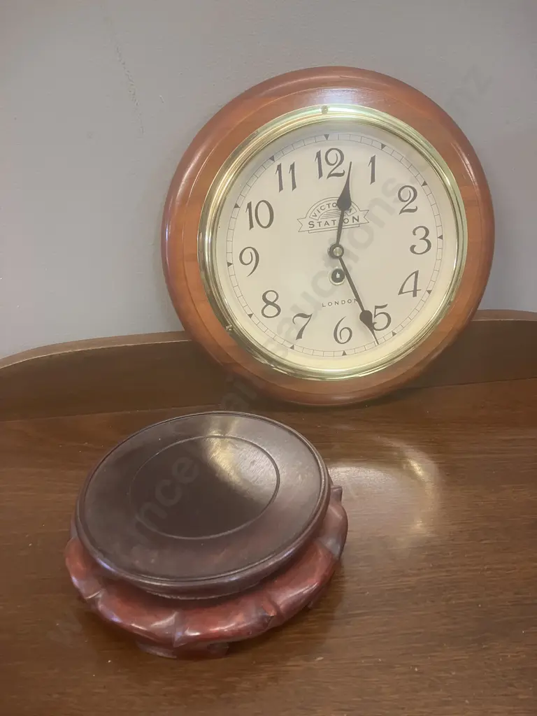 Chinese Carved Rosewood Lotus Form Vase Stand. 5 x 18cm With Round Wooden Victoria Station London 29cm Wall Clock Image 1++