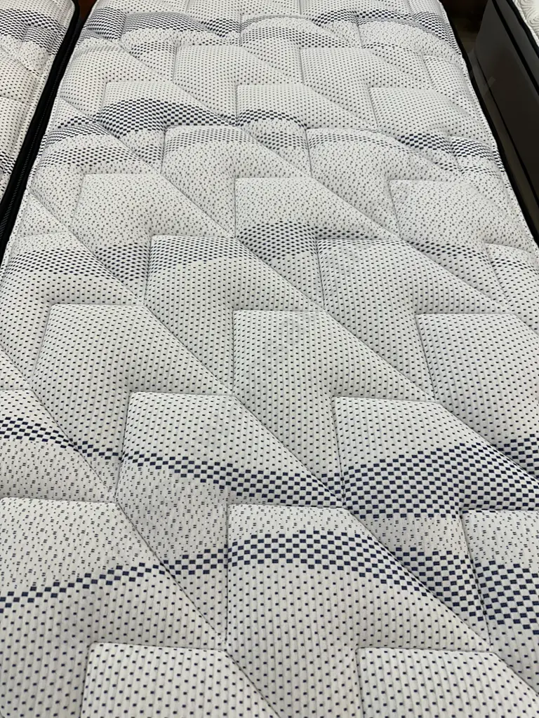 Tattersfield Backmaster Grande Single Sized Mattress & Base Image 1++