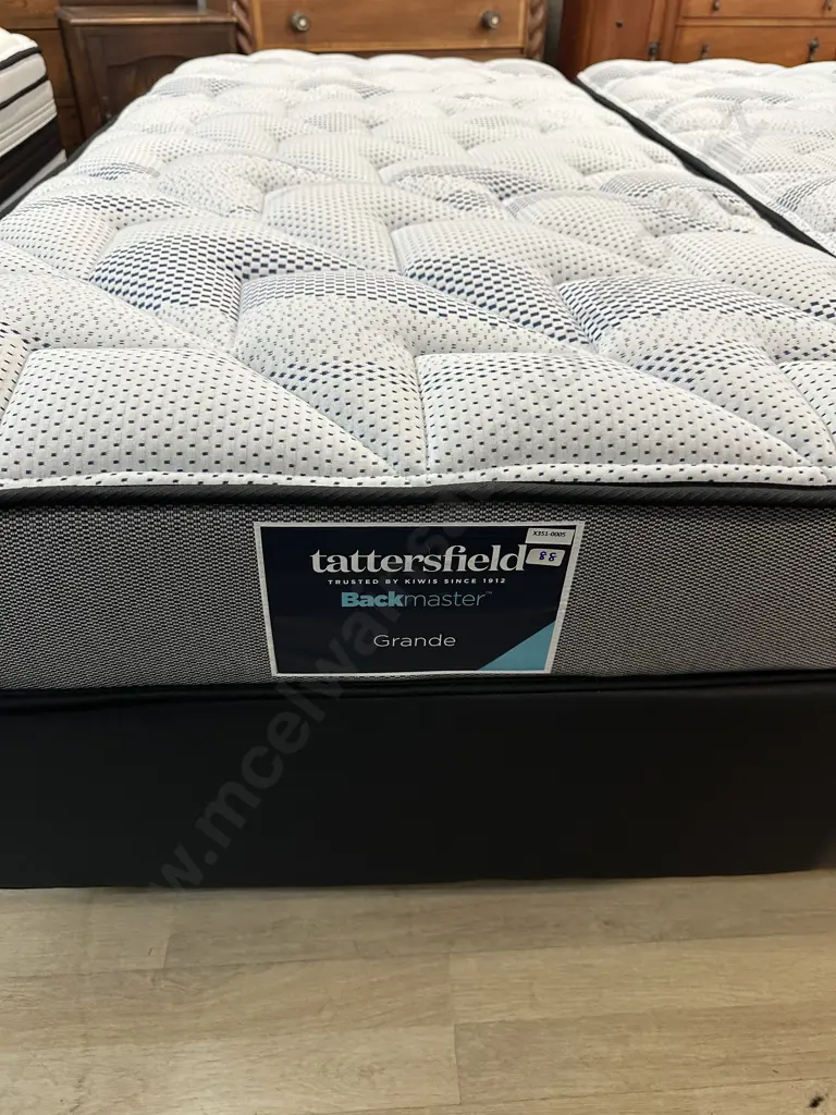 Tattersfield Backmaster Grande Single Sized Mattress & Base Image 1++