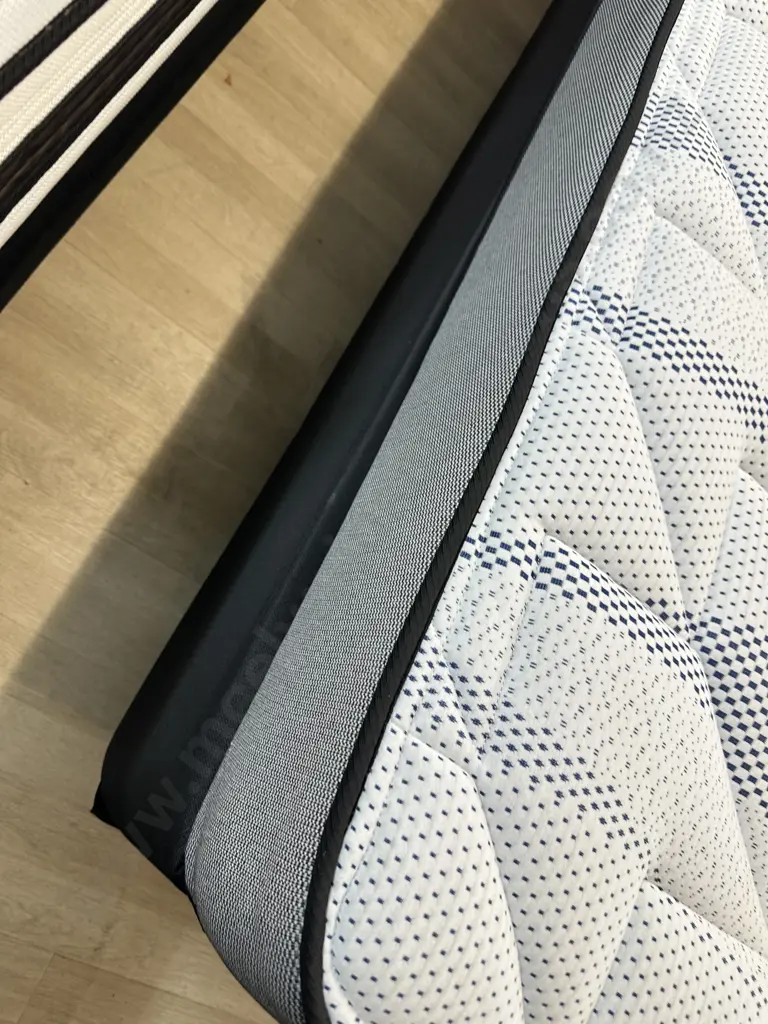 Tattersfield Backmaster Grande Single Sized Mattress & Base Image 1++