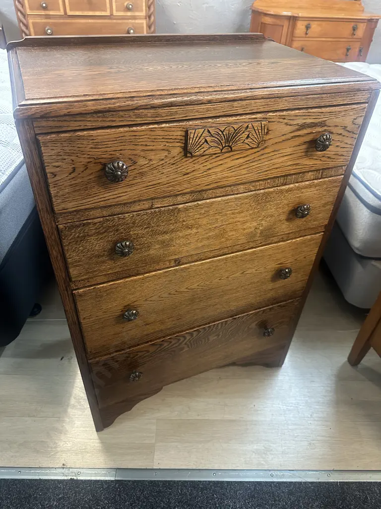 Art Deco Oak Chest Of Drawers Knob Handles H96 W65 D40cm. Image 1++