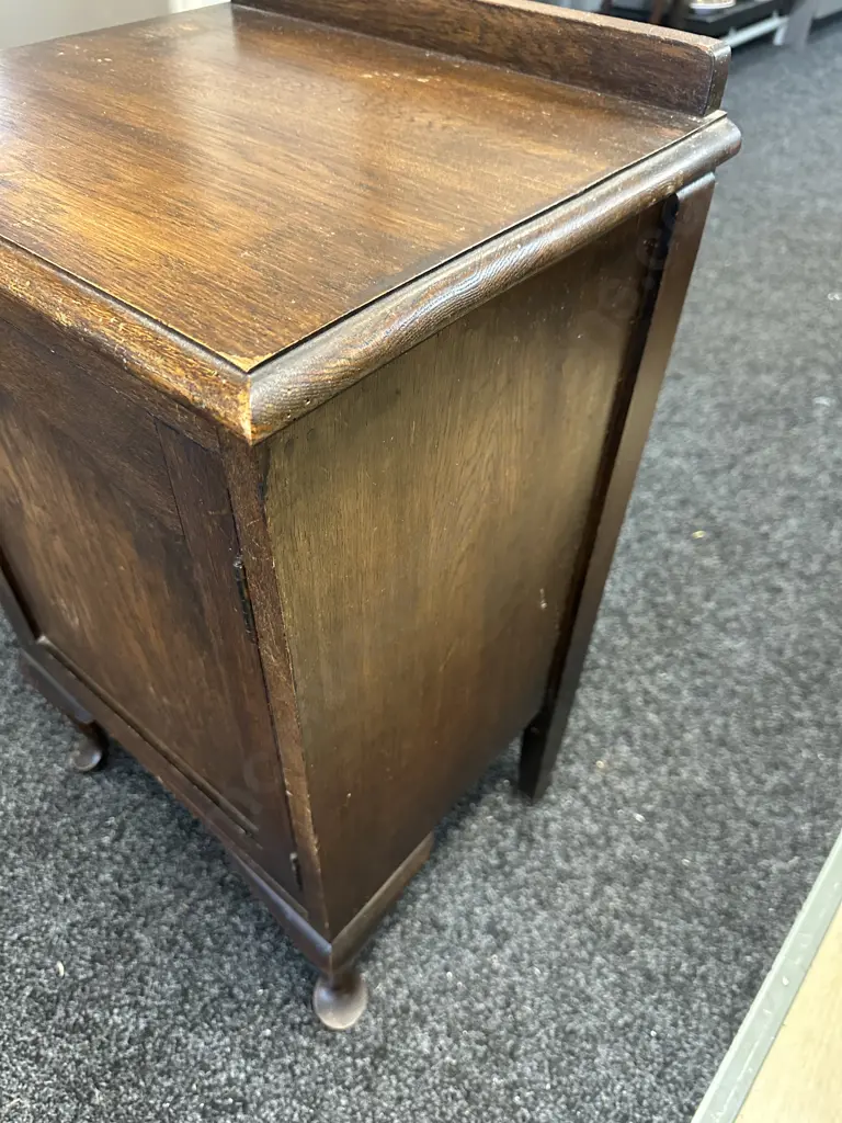Vintage Oak Po Cabinet Single Door With Cabriole Legs in Front H71.5 W43 D37cm Image 1++