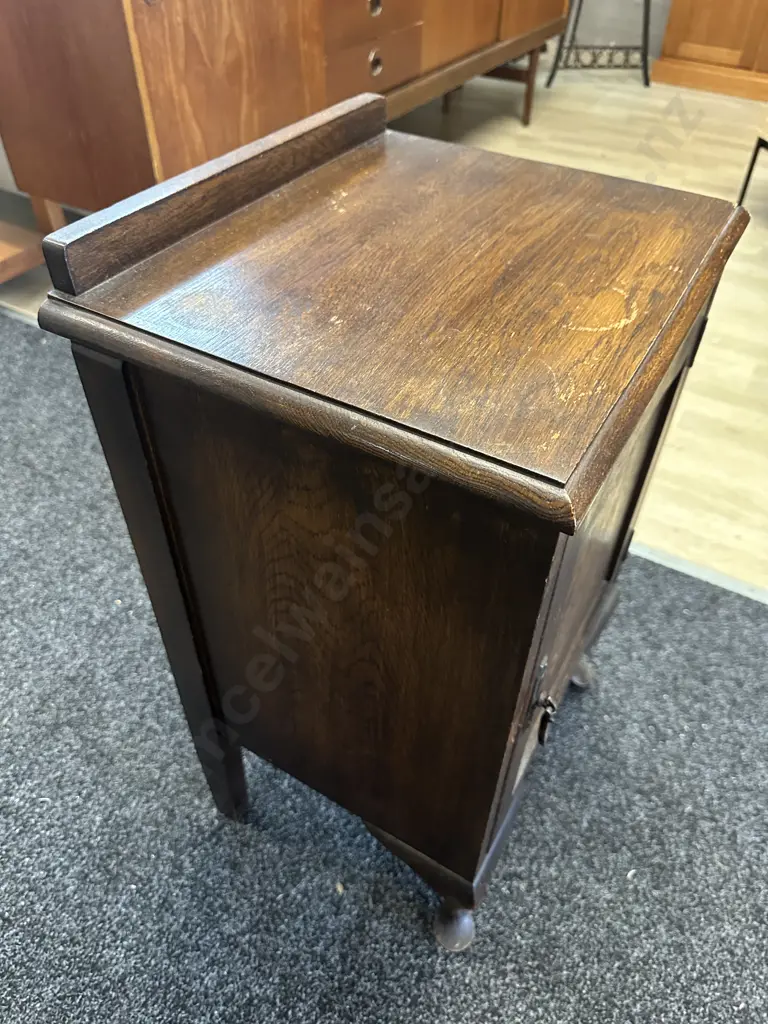 Vintage Oak Po Cabinet Single Door With Cabriole Legs in Front H71.5 W43 D37cm Image 1++