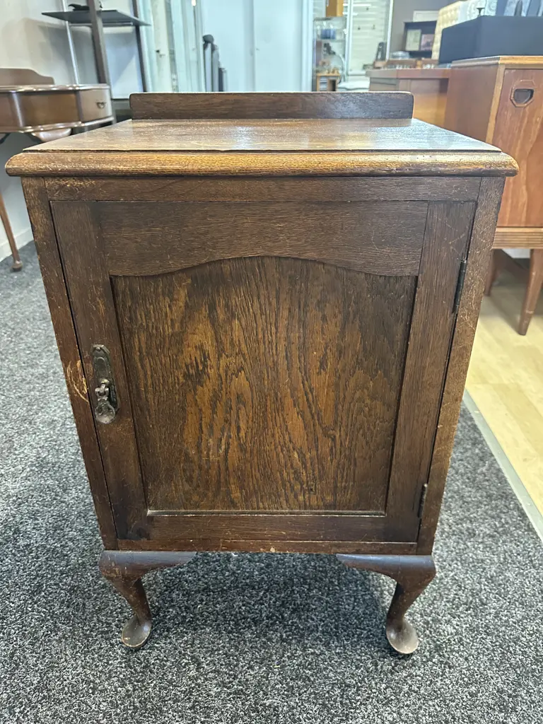 Vintage Oak Po Cabinet Single Door With Cabriole Legs in Front H71.5 W43 D37cm Image 1++