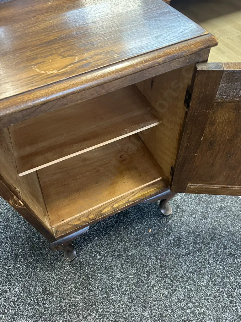 Vintage Oak Po Cabinet Single Door With Cabriole Legs in Front H71.5 W43 D37cm Image 1++