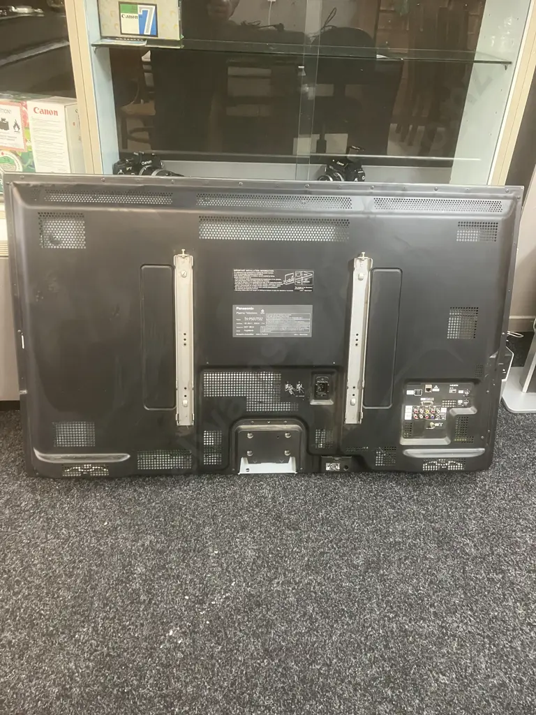 Panasonic Viera TH-P50UT50Z 50" Full HD Plasma Smart TV & Remote Control (No Stand),TV Stand & Assorted Electronics Image 1++