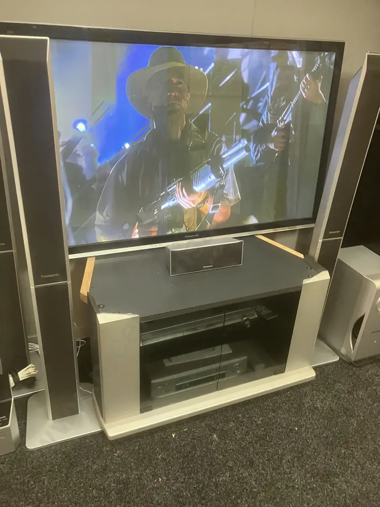 Panasonic Viera TH-P50UT50Z 50" Full HD Plasma Smart TV & Remote Control (No Stand),TV Stand & Assorted Electronics Image 1++