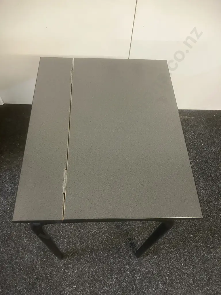 Lift Lid Box Desk Image 1++