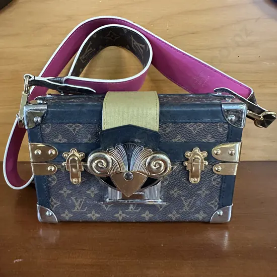 Louis Vuitton Paris Italian Made Parisian Petite Malle Bag