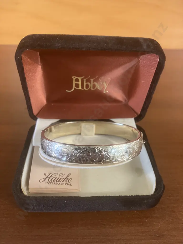 Sterling Silver GP Hinged Engraved Bangle In ABBEY Case With COA Image 1++