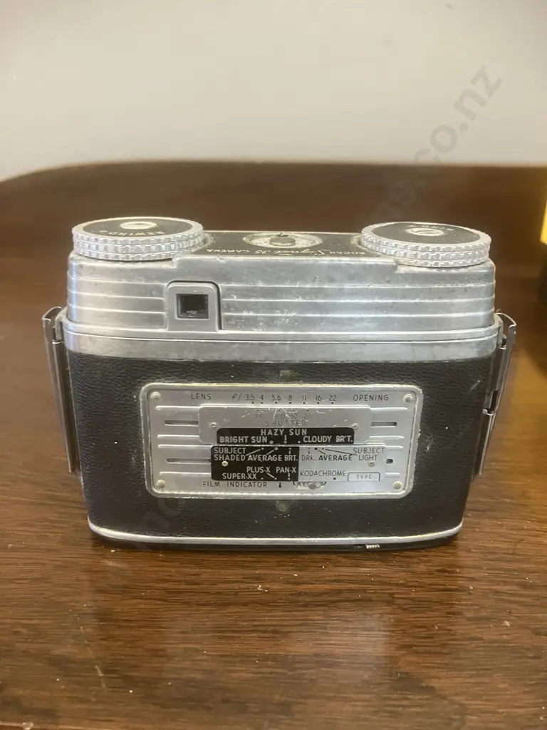 Kodak Instamatic Reflex SLR Camera Schneider Kreuznach Xenar f:28/45mm Lens. - Late 1960s Germany. Original Box Image 1++