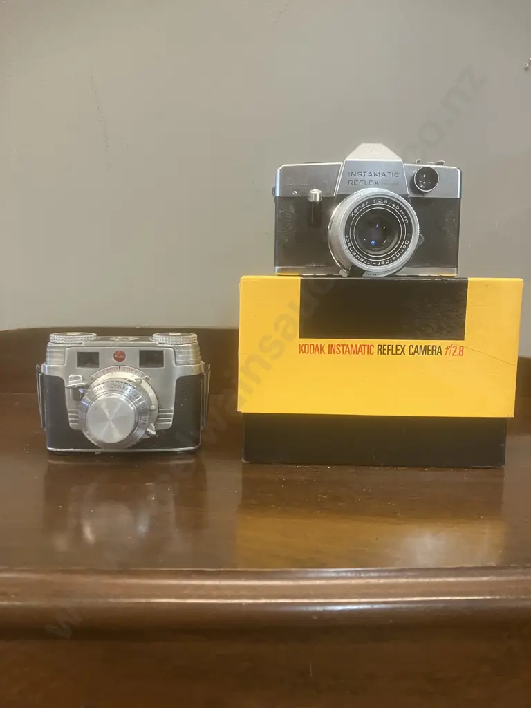 Kodak Instamatic Reflex SLR Camera Schneider Kreuznach Xenar f:28/45mm Lens. - Late 1960s Germany. Original Box Image 1++
