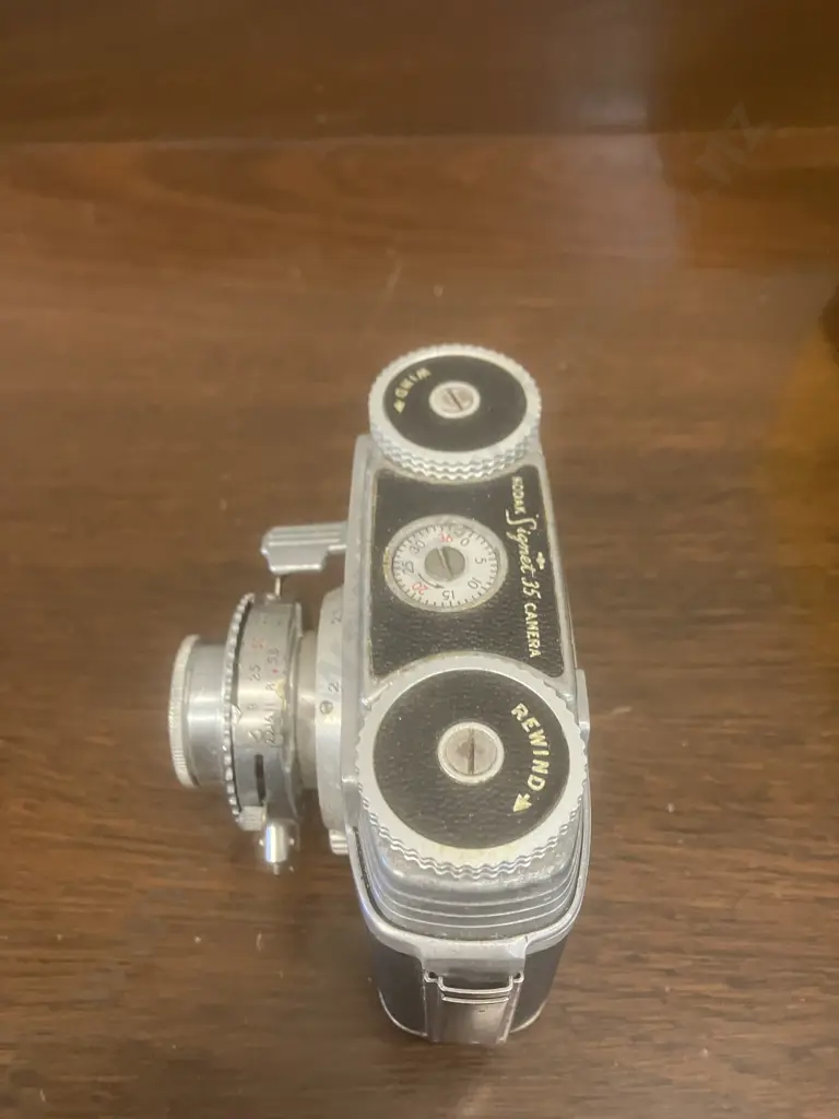 Kodak Instamatic Reflex SLR Camera Schneider Kreuznach Xenar f:28/45mm Lens. - Late 1960s Germany. Original Box Image 1++