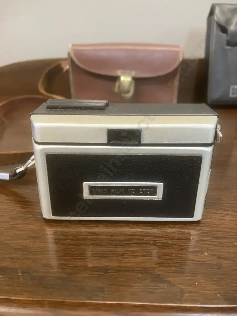 Vintage German Agfamatic 2008 Pocket Sensor 110 Camera & Case. 1960s Kodak Instamatic 100 Film Camera With Leather Case Image 1++