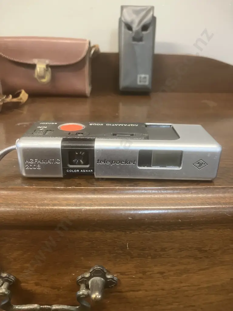 Vintage German Agfamatic 2008 Pocket Sensor 110 Camera & Case. 1960s Kodak Instamatic 100 Film Camera With Leather Case Image 1++