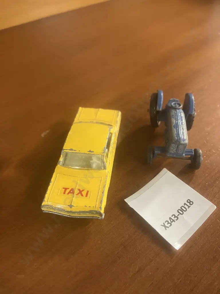 Matchbox Lesney No.20 Chevrolet Impala Yellow Taxi (1965-1968)& No.72 Fordson Major Blue Tractor (1959-1966) - England Image 1++