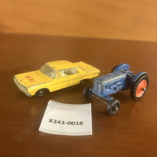 Matchbox Lesney No.20 Chevrolet Impala Yellow Taxi (1965-1968)& No.72 Fordson Major Blue Tractor (1959-1966) - England