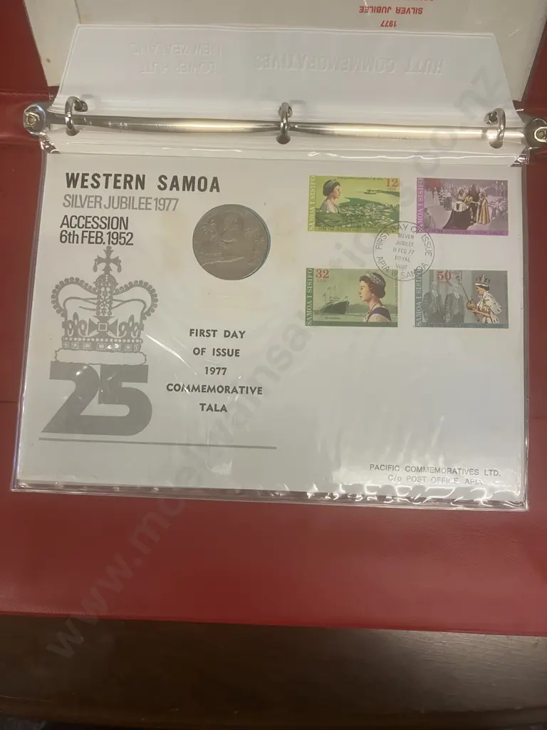Queen Elizabeth ll 1952- Silver Jubilee -1977 & Royal Visit to Australasia & The Pacific Commemorative First Day Covers Image 1++