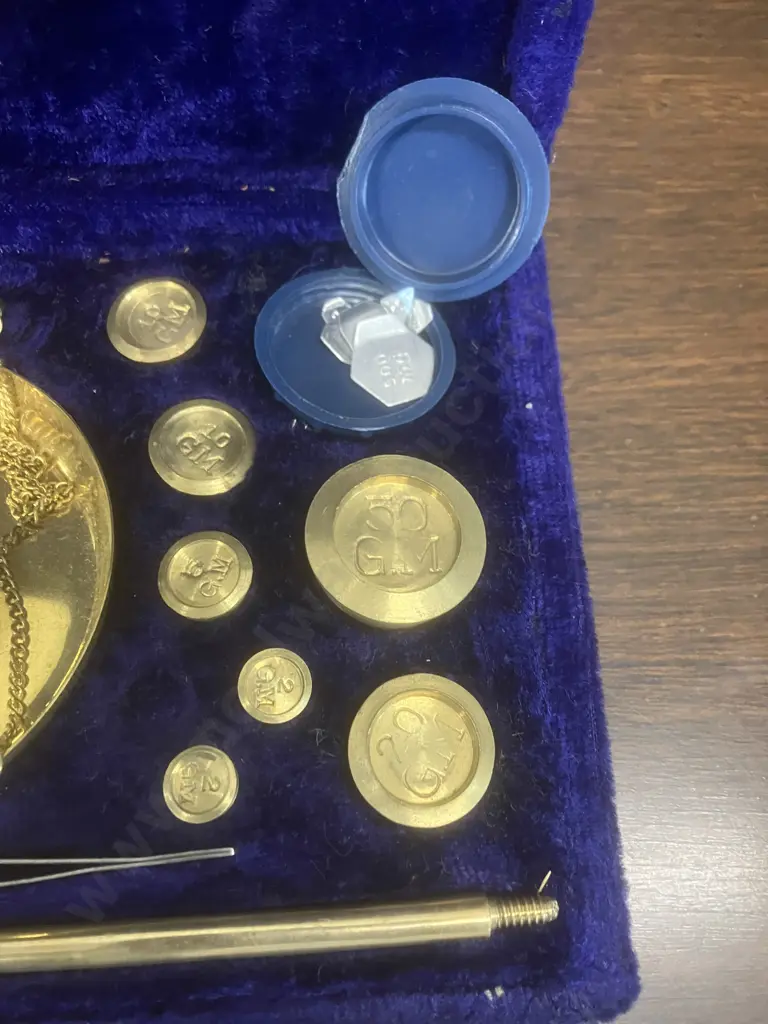 Portable Brass Scales I Case With Weights Image 1++