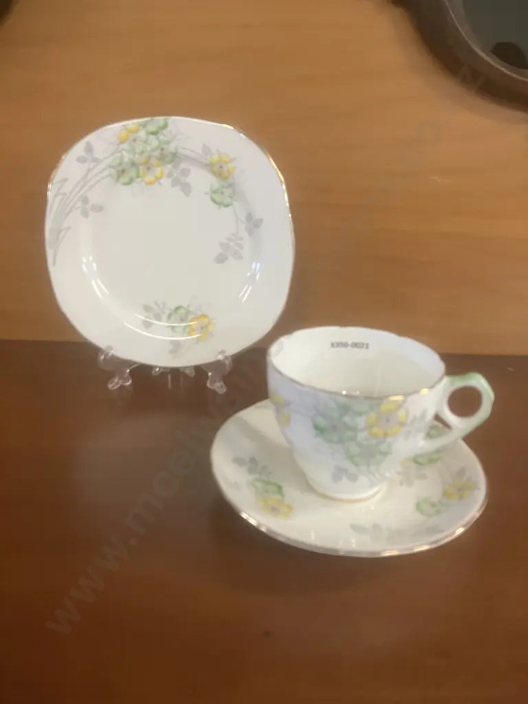 Lot of 6 x English Fine Bone China Trios Including Stanley Ferns & Flowers & Derby Posies With a Teacup & Saucer Image 1++