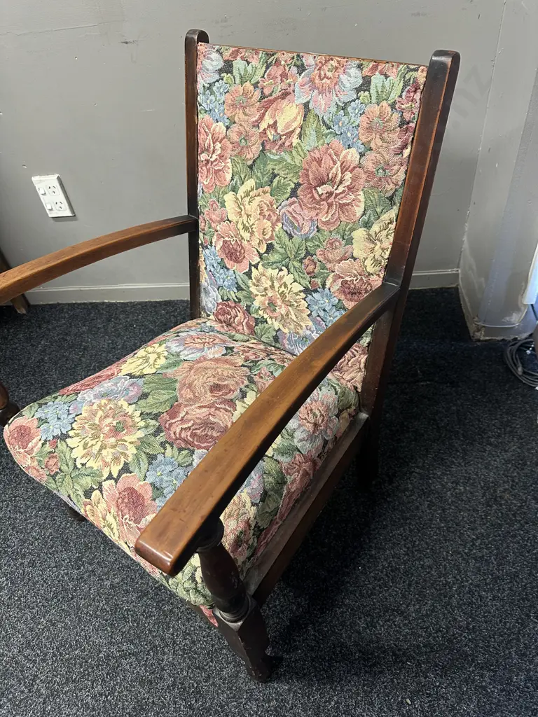 Antique Mahogany Chair Tapestry Floral Upholstered Image 1++