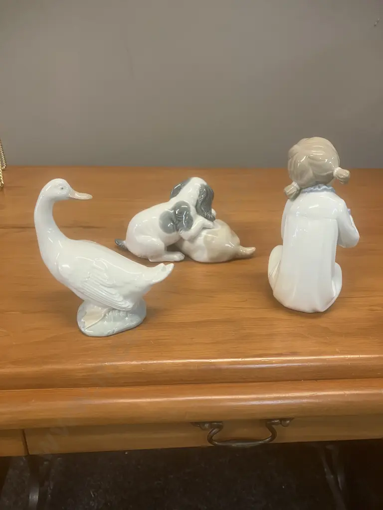 Nao Figurines x 3 Image 1++