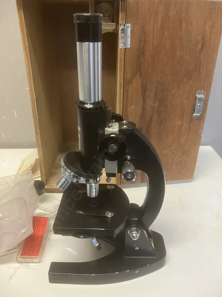 Microscope In Wooden Carry Case With Key - Carton No 241170 B2/T Image 1++