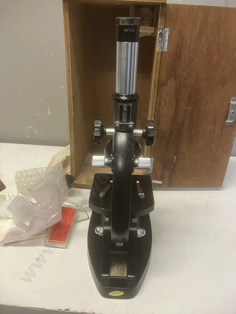 Microscope In Wooden Carry Case With Key - Carton No 241170 B2/T Image 1++