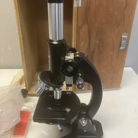 Microscope In Wooden Carry Case With Key - Carton No 241170 B2/T