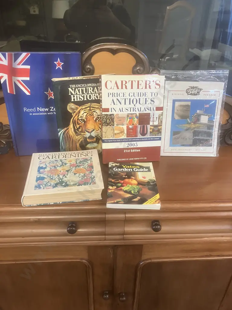 Books - Indy 500 90th Anniversary Official Programme, Gardening Books, 2005 Carters Antiques Price Guide Etc Image 1++