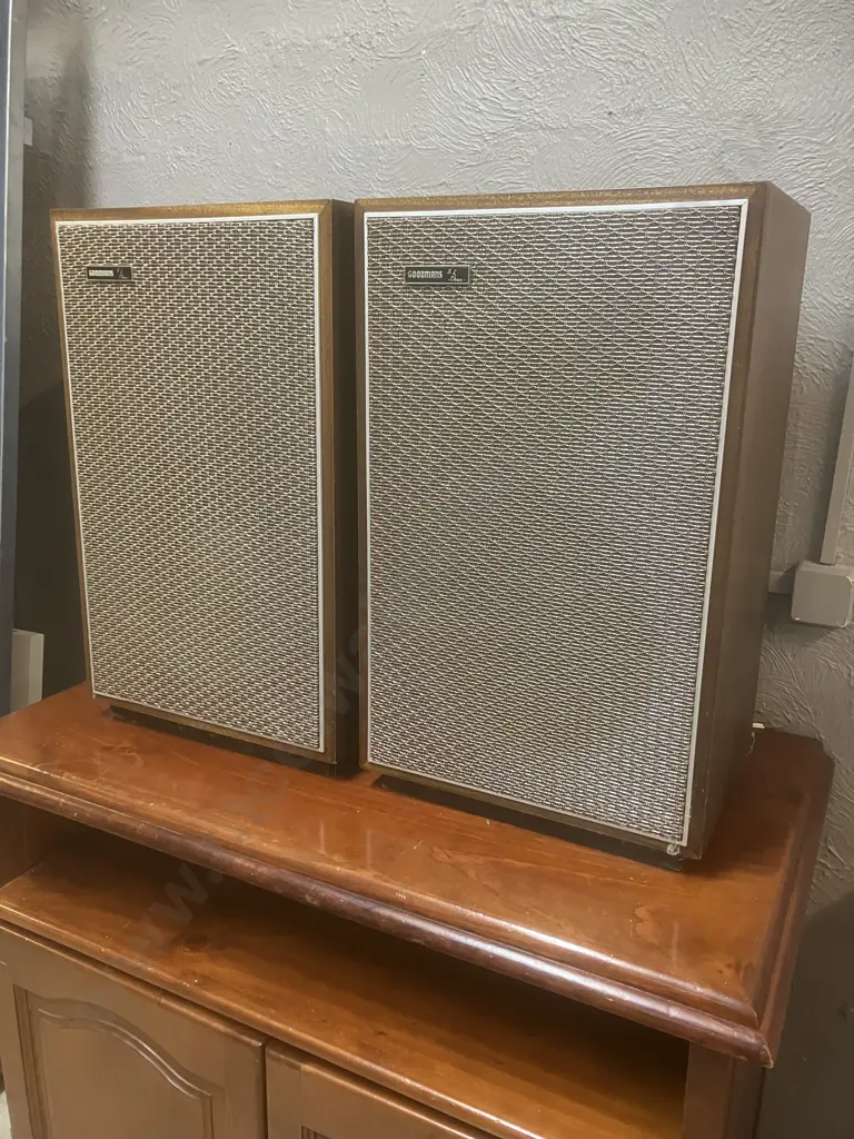 Pair of Vintage Goodman SL-Three 3-Way Stereo Speakers in Mahogany Cabinetry c1970s England Image 1++